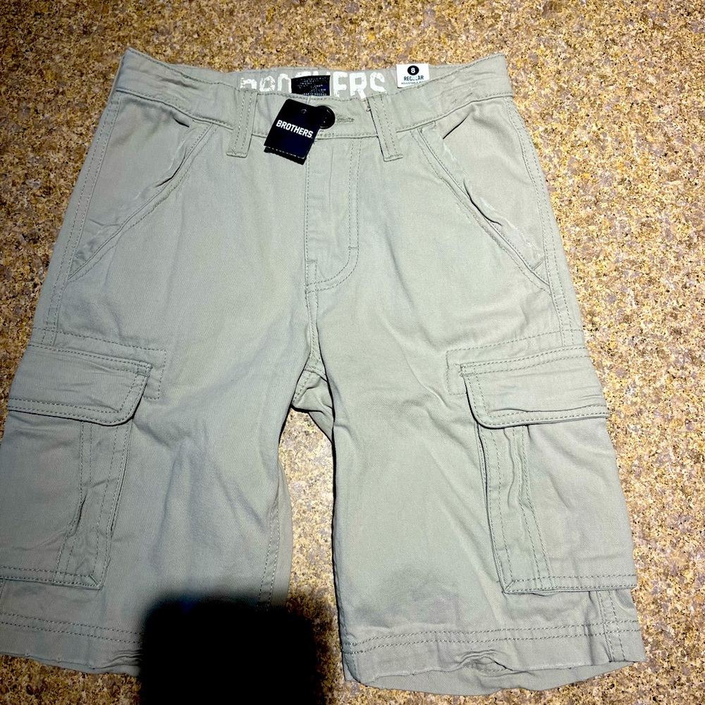 Boys cargo shorts NWT